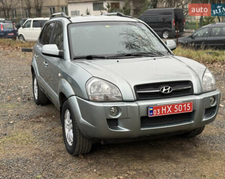 Серый Хендай Туксон, объемом двигателя 2 л и пробегом 231 тыс. км за 6999 $, фото 5 на Automoto.ua