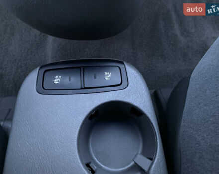 Сірий Хендай Туксон, об'ємом двигуна 2 л та пробігом 105 тис. км за 6990 $, фото 13 на Automoto.ua