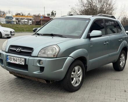 Сірий Хендай Туксон, об'ємом двигуна 2 л та пробігом 240 тис. км за 7500 $, фото 3 на Automoto.ua