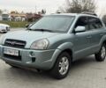 Сірий Хендай Туксон, об'ємом двигуна 2 л та пробігом 240 тис. км за 7500 $, фото 3 на Automoto.ua