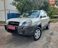 Сірий Хендай Туксон, об'ємом двигуна 2 л та пробігом 197 тис. км за 7800 $, фото 7 на Automoto.ua