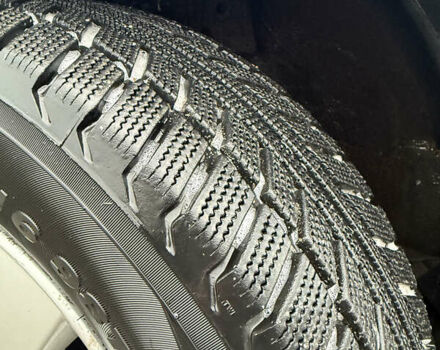 Серый Хендай Туксон, объемом двигателя 1.98 л и пробегом 193 тыс. км за 6500 $, фото 21 на Automoto.ua