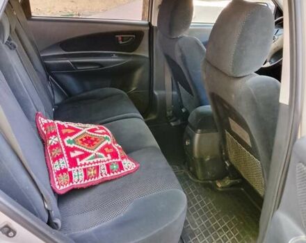 Сірий Хендай Туксон, об'ємом двигуна 2 л та пробігом 277 тис. км за 8000 $, фото 15 на Automoto.ua