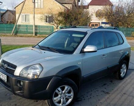 Хендай Туксон 2006 в Бродах на Automoto.ua Серый Хендай Туксон, объемом двигателя 1.98 л и пробегом 215 тыс. км за 6300 $, фото 20 на Automoto.ua