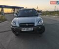 Серый Хендай Туксон, объемом двигателя 2 л и пробегом 261 тыс. км за 6700 $, фото 2 на Automoto.ua