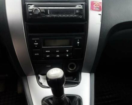 Серый Хендай Туксон, объемом двигателя 1.98 л и пробегом 278 тыс. км за 5300 $, фото 27 на Automoto.ua