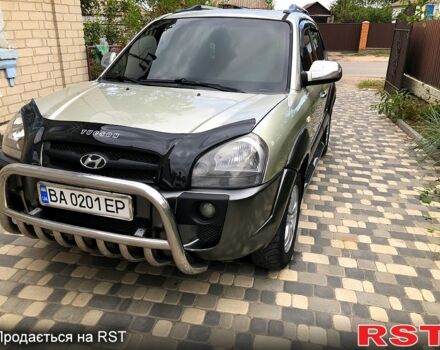 Сірий Хендай Туксон, об'ємом двигуна 2 л та пробігом 252 тис. км за 8300 $, фото 1 на Automoto.ua