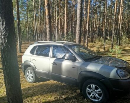 Хендай Туксон 2006 в Носовке на Automoto.ua Серый Хендай Туксон, объемом двигателя 2.7 л и пробегом 211 тыс. км за 7500 $, фото 2 на Automoto.ua