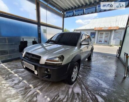Хендай Туксон 2006 в Харькове на Automoto.ua Серый Хендай Туксон, объемом двигателя 2.7 л и пробегом 230 тыс. км за 7000 $, фото 9 на Automoto.ua