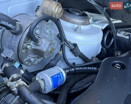 Сірий Хендай Туксон, об'ємом двигуна 2 л та пробігом 215 тис. км за 7350 $, фото 76 на Automoto.ua