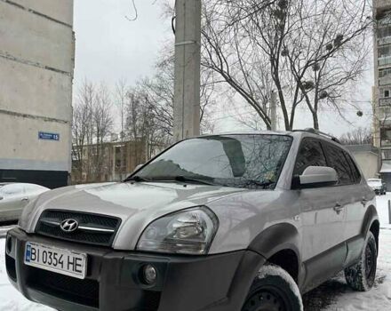 Сірий Хендай Туксон, об'ємом двигуна 1.98 л та пробігом 228 тис. км за 7100 $, фото 6 на Automoto.ua