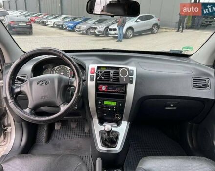 Серый Хендай Туксон, объемом двигателя 2 л и пробегом 263 тыс. км за 7440 $, фото 32 на Automoto.ua