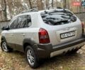 Хендай Туксон 2006 в Киеве на Automoto.ua Серый Хендай Туксон, объемом двигателя 1.98 л и пробегом 198 тыс. км за 7100 $, фото 13 на Automoto.ua