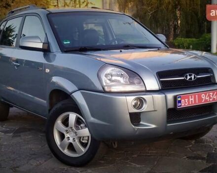 Сірий Хендай Туксон, об'ємом двигуна 2 л та пробігом 207 тис. км за 8700 $, фото 49 на Automoto.ua