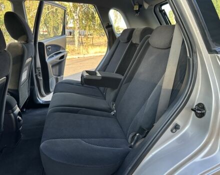 Серый Хендай Туксон, объемом двигателя 2 л и пробегом 188 тыс. км за 8800 $, фото 8 на Automoto.ua