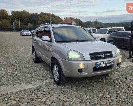 Хендай Туксон 2006 в Тячеве на Automoto.ua Серый Хендай Туксон, объемом двигателя 1.98 л и пробегом 192 тыс. км за 6950 $, фото 10 на Automoto.ua