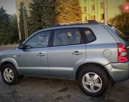 Сірий Хендай Туксон, об'ємом двигуна 2 л та пробігом 207 тис. км за 8700 $, фото 41 на Automoto.ua