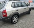 Серый Хендай Туксон, объемом двигателя 1.98 л и пробегом 168 тыс. км за 7500 $, фото 11 на Automoto.ua