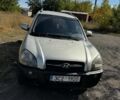 Хендай Туксон 2006 в Краматорске на Automoto.ua Серый Хендай Туксон, объемом двигателя 2 л и пробегом 300 тыс. км за 3500 $, фото 2 на Automoto.ua