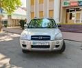 Сірий Хендай Туксон, об'ємом двигуна 2 л та пробігом 277 тис. км за 8000 $, фото 9 на Automoto.ua