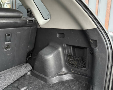 Серый Хендай Туксон, объемом двигателя 1.98 л и пробегом 193 тыс. км за 6500 $, фото 17 на Automoto.ua