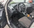Серый Хендай Туксон, объемом двигателя 1.98 л и пробегом 168 тыс. км за 7500 $, фото 12 на Automoto.ua