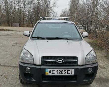 Сірий Хендай Туксон, об'ємом двигуна 1.98 л та пробігом 160 тис. км за 8000 $, фото 9 на Automoto.ua