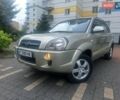 Серый Хендай Туксон, объемом двигателя 2 л и пробегом 234 тыс. км за 7150 $, фото 1 на Automoto.ua