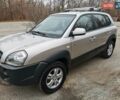 Сірий Хендай Туксон, об'ємом двигуна 1.98 л та пробігом 160 тис. км за 8000 $, фото 8 на Automoto.ua
