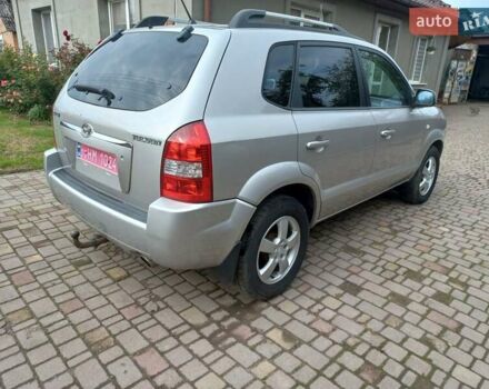 Серый Хендай Туксон, объемом двигателя 2 л и пробегом 224 тыс. км за 6900 $, фото 7 на Automoto.ua