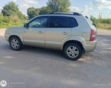 Сірий Хендай Туксон, об'ємом двигуна 2 л та пробігом 270 тис. км за 7000 $, фото 8 на Automoto.ua