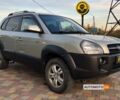 Сірий Хендай Туксон, об'ємом двигуна 2 л та пробігом 326 тис. км за 7750 $, фото 1 на Automoto.ua