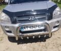 Сірий Хендай Туксон, об'ємом двигуна 2 л та пробігом 288 тис. км за 8100 $, фото 2 на Automoto.ua