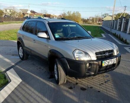 Хендай Туксон 2006 в Бродах на Automoto.ua Серый Хендай Туксон, объемом двигателя 1.98 л и пробегом 215 тыс. км за 6300 $, фото 18 на Automoto.ua