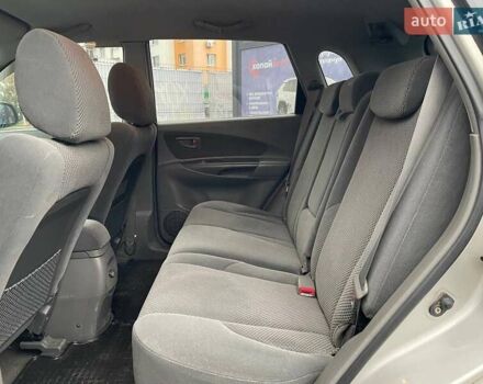 Серый Хендай Туксон, объемом двигателя 2 л и пробегом 108 тыс. км за 9200 $, фото 9 на Automoto.ua