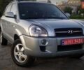Сірий Хендай Туксон, об'ємом двигуна 2 л та пробігом 207 тис. км за 8700 $, фото 3 на Automoto.ua