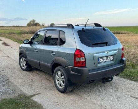 Хендай Туксон 2006 у Фастове на Automoto.ua Сірий Хендай Туксон, об'ємом двигуна 1.9 л та пробігом 311 тис. км за 2000 $, фото 2 на Automoto.ua