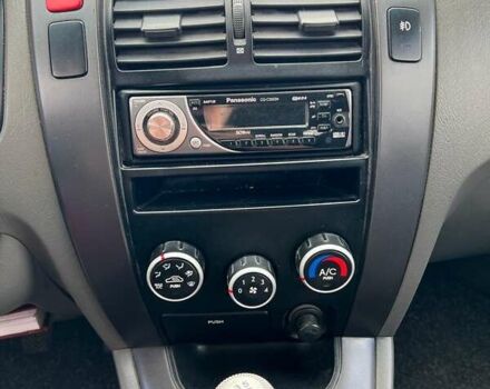 Хендай Туксон 2006 в Андрушевке на Automoto.ua Серый Хендай Туксон, объемом двигателя 1.98 л и пробегом 210 тыс. км за 7100 $, фото 17 на Automoto.ua