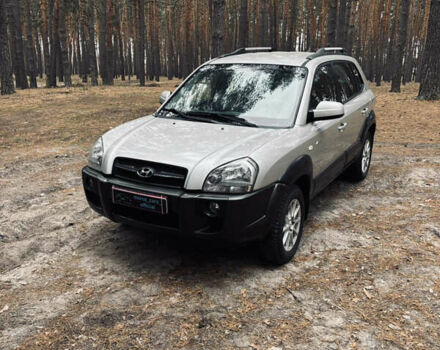 Сірий Хендай Туксон, об'ємом двигуна 1.98 л та пробігом 186 тис. км за 8200 $, фото 35 на Automoto.ua