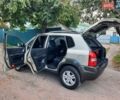 Сірий Хендай Туксон, об'ємом двигуна 2 л та пробігом 197 тис. км за 7800 $, фото 91 на Automoto.ua