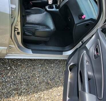 Серый Хендай Туксон, объемом двигателя 2 л и пробегом 260 тыс. км за 7000 $, фото 8 на Automoto.ua