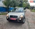 Сірий Хендай Туксон, об'ємом двигуна 2 л та пробігом 197 тис. км за 7800 $, фото 114 на Automoto.ua