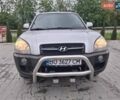 Серый Хендай Туксон, объемом двигателя 1.99 л и пробегом 295 тыс. км за 7900 $, фото 1 на Automoto.ua