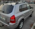 Серый Хендай Туксон, объемом двигателя 1.98 л и пробегом 164 тыс. км за 7300 $, фото 5 на Automoto.ua