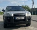 Серый Хендай Туксон, объемом двигателя 2 л и пробегом 155 тыс. км за 7000 $, фото 1 на Automoto.ua