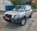 Сірий Хендай Туксон, об'ємом двигуна 2 л та пробігом 197 тис. км за 7800 $, фото 1 на Automoto.ua