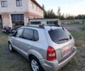 Сірий Хендай Туксон, об'ємом двигуна 2 л та пробігом 190 тис. км за 7300 $, фото 9 на Automoto.ua