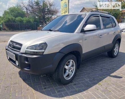 Хендай Туксон 2006 в Харькове на Automoto.ua Серый Хендай Туксон, объемом двигателя 2.7 л и пробегом 230 тыс. км за 7000 $, фото 1 на Automoto.ua