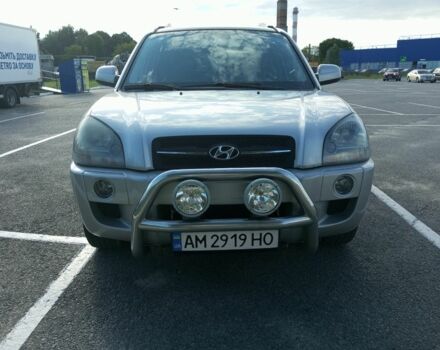 Хендай Туксон 2006 в Житомире на Automoto.ua Серый Хендай Туксон, объемом двигателя 2 л и пробегом 293 тыс. км за 7800 $, фото 3 на Automoto.ua