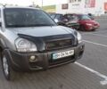 Серый Хендай Туксон, объемом двигателя 2 л и пробегом 207 тыс. км за 7500 $, фото 1 на Automoto.ua